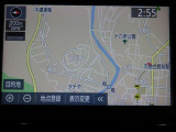 純正ナビを装備。タッチパネル式で使いやすく、お出かけもラクラクです。