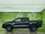 ハイラックス 2.4 Z ディーゼル 4WD 