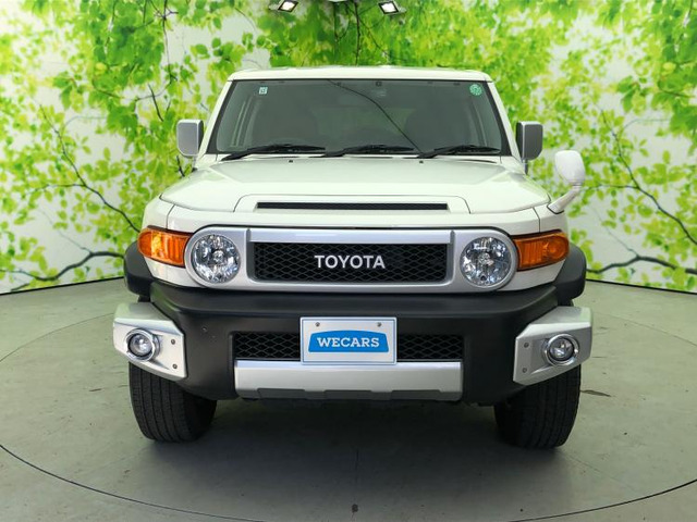 トヨタ FJクルーザー 4.0 4WD の中古車詳細 (64,900km, ホワイト