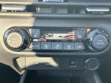 【 オートエアコン 】車内温度を感知して自動で温度調整をしてくれるのでいつでも快適な車内空間を創り上げます!