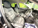 運転席シート廻りは使用感も少なく、良好な状態となっています。丁寧に使われていたことがよくわかりますね。