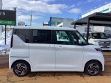 ご成約のおクルマ全て、エンジンオイルを交換してご納車させていただきます!また、点検時に消耗品の状態確認も行い必要に応じて新品交換させていただきます!