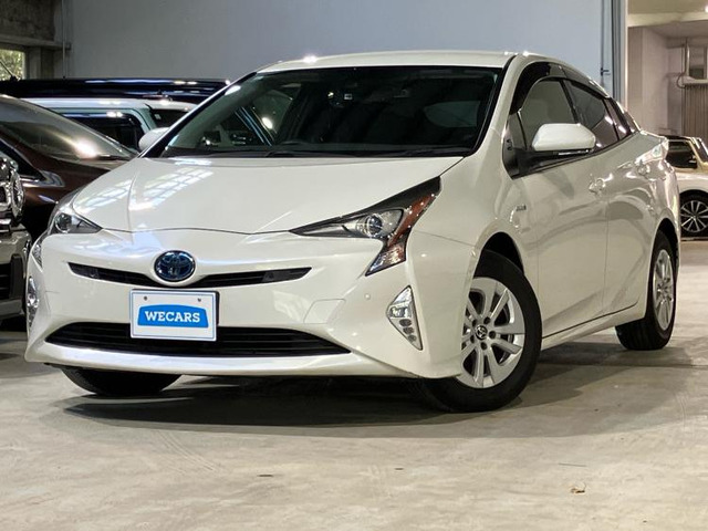 プリウス1.8 S セーフティ プラス E-Four 4WD