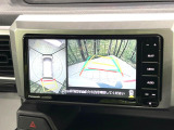 【パノラマモニター】専用のカメラにより、上から見下ろしたような視点で360度クルマの周囲を確認することができます☆死角部分も確認しやすく、狭い場所での切り返しや駐車もスムーズに行えます。