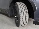 タイヤサイズは225/60R17です