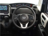 ◆Honda SENSING◆先進の安全運転支援機能で、さまざまなシーンで運転をサポート!システムが運転中のヒヤリハット回避を支援します。