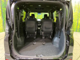 普段のお買い物や通勤、送迎等に十分な荷室スペースを確保しております。セカンドシートを倒すと、大きな荷物の積載も可能です♪