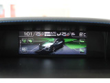 マルチファンクションディスプレイ。各種安全装置関係の表示をしております!「RAB」後退時の被害軽減ブレーキと「SRVD」後側方警戒システムが付いております。