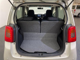 【トランク】積み込みやすくて、たっぷり積める荷室です。シートアレンジできるものは、乗車人数と荷物の量や大きさによってシートを動かすことができるので、より快適なドライブが可能です!