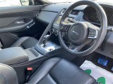 ジャガーEペイス R-ダイナミックS D180 4WD/ドライブプロパック/ブラインドスポットアシスト/パークプロパック/純正ナビゲーション/パノラマビューモニター/レザーシート/シートヒーター