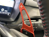 【パドルシフト】ハンドルから手を離さずに素早くシフトアップ&ダウンができるので、エンジンブレーキを使う下り坂や高速道路の合流で加速したい場面で役立ちます。