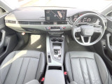 A4 35 TFSI アドバンスド 