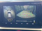 【パノラミックビューモニター】専用のカメラにより、上から見下ろしたような視点で360度クルマの周囲を確認することができます☆死角部分も確認しやすく、狭い場所での切り返しや駐車もスムーズに行えます。