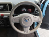ぜひ展示車の運転席に座ってみてください。