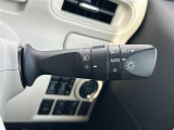 【 オートライト 】オートライトなのでライトの点け忘れを気にすることなく運転が出来ます。