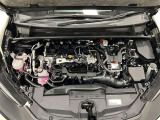 エンジンルーム内も隅々まで掃除がいきわたっています!ハイブリッド部分は初度登録から10年、もしくは3年間の長い方の保証付!ただし累計走行距離数20万キロまでとなります!
