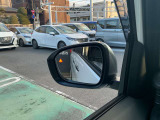 後側方車両検知警報機能付きドアミラー!(BSW)