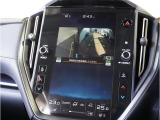 車内の人や荷物で後方視界が悪い時に、後方映像をしっかり表示。バックや駐車時も安心です。