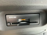 ETCは、高速道路料金所の渋滞を避け、時間と手間を省くことができます。また、料金の支払いや精算の手間が省け、便利で快適なドライブをサポートします