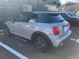 MINI正規ディーラーの血統書付認定中古車。皆様のご相談お待ちしております。