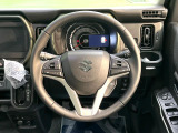 【純正革巻きステアリング】上質な革を使用することで、手にしっかり馴染みとても運転しやすいハンドルです♪
