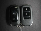 【スマートキー&プッシュエンジンスタート】ポケットやバックなどにキーを入れたまま探さなくてもロックの施錠、開錠、エンジンスタートも出来ます。