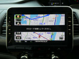 操作性の良い日産純正メモリーナビ。