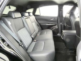 ゆとりある広々とした車内空間は、ドライブを始め買い物やレジャーなど、幅広く活躍します。一人でもみんなとでもお出かけを楽しみましょう!