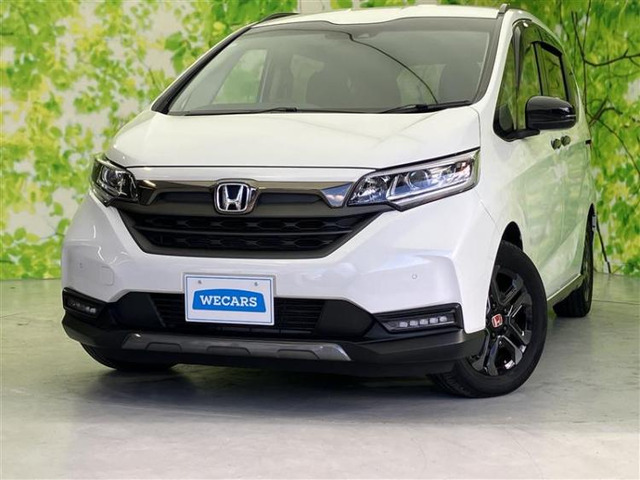 フリード1.5 ハイブリッド クロスター ブラックスタイル