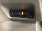 いまや快適なカーライフに欠かせないETCが付いています。