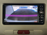 【バックモニター】後方の映像を映し出すことで、安全して駐車ができます!駐車が苦手な方にもオススメな便利機能です♪
