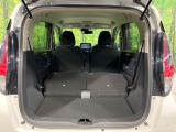 後席を格納すると、これだけの広さが!シーンに合わせたシートアレンジで、大きな荷物も積むことが出来ます♪