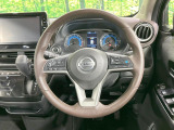 【純正革巻きステアリング】上質な革を使用することで、手にしっかり馴染みとても運転しやすいハンドルです♪