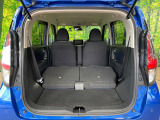 後席を格納すると、これだけの広さが!シーンに合わせたシートアレンジで、大きな荷物も積むことが出来ます♪