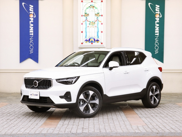 XC40ウルトラ B4 AWD 4WD