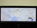 純正ナビで、慣れない道も旅先も安心。