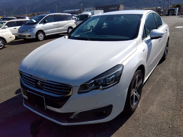 508GT ブルーHDi ディーゼル