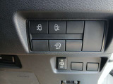 こちらの車には、日産U-CARSの基本保証として、ワイド保証がつきます。保証は、なんと一年間走行無制限。こちらの保証は、全国の日産販売会社で受けることができるので、安心です。