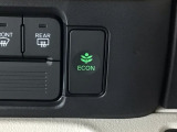 ★ECONスイッチ★ エコドライブを加速しよう!スイッチをONにすると、運転の仕方によるロスを抑え込み燃費をよくするようクルマが頑張ります(*^ー^*)燃費向上にチャレンジ♪