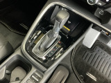 発進時から滑らかに加速する無段階変速のCVTはストップ&ゴーの多い街の中も快適です