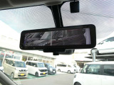 インテリジェントスマートルームミラー 後席の乗車時やお荷物などで後方確認ができない場合は後方確認専用カメラでくっきり!安心ですね!