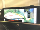 【パノラミックビューモニター】専用のカメラにより、上から見下ろしたような視点で360度クルマの周囲を確認することができます☆死角部分も確認しやすく、狭い場所での切り返しや駐車もスムーズに行えます。