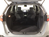 リアシートを倒すと、ラゲッジスペースを広くお使いいただけます!