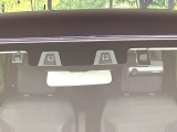 【スズキ セーフティサポート】走行中に前方の車両等を認識し、衝突しそうな時は警報とブレーキで衝突回避と被害軽減をアシスト。より安全にドライブをお楽しみいただけます。