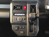 温度を設定すれば、自動で車内の温度管理をしてくれる優れものです♪ATミッションで運転楽々