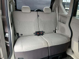 広さたっぷり、ゆったり座れる後席シート