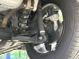 お車を安心してお乗りいただく為には、足回りの定期点検が欠かせません。サービスサポート(有償保証)では無料点検もご提供しており、安心のカーライフをお過ごしいただけるサポート体制が整っています。