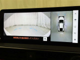バックモニターも装備しております。バックギアに入れるとナビ画面に車の後方が映し出されます。これで後方確認も安心!