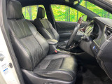 運転席シート廻りは使用感も少なく、良好な状態となっています。前オーナー様が丁寧に使っていたことがよくわかりますね。