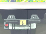 【スズキ セーフティサポート】走行中に前方の車両等を認識し、衝突しそうな時は警報とブレーキで衝突回避と被害軽減をアシスト。より安全にドライブをお楽しみいただけます。